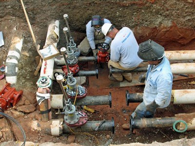 CryoStopWorkers-02 Mechanical Line Stop Services