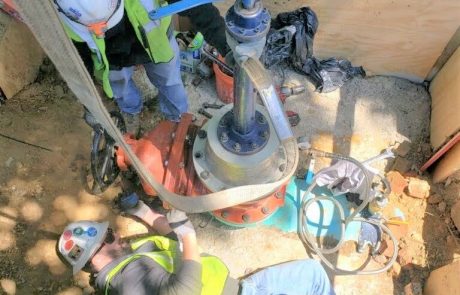 Cryostop - 18" Line Stop on HDPE pipe